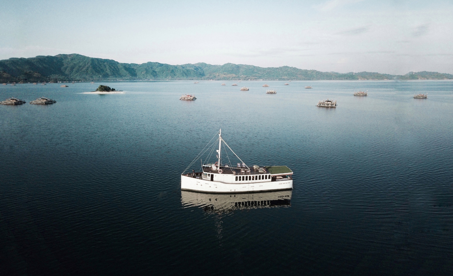 Splendour — Luxury Yacht yacht in Komodo (2 of 6)