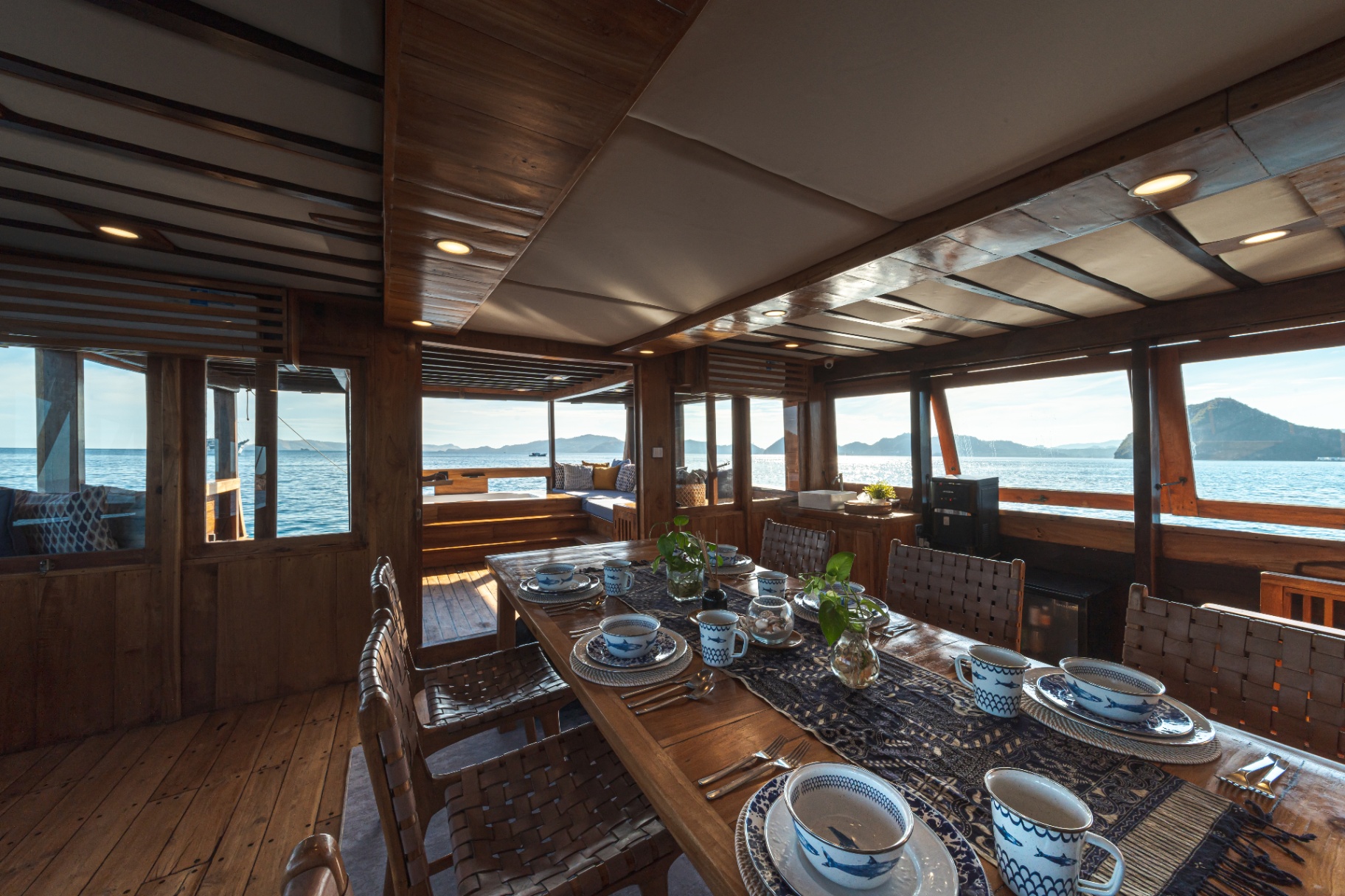 Augustine Phinisi deck on private yacht in Komodo National Park