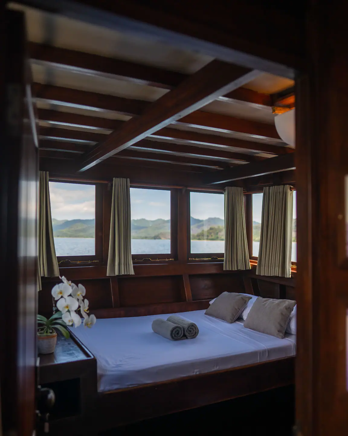 Ikan Kayu cabin for Komodo yacht charter