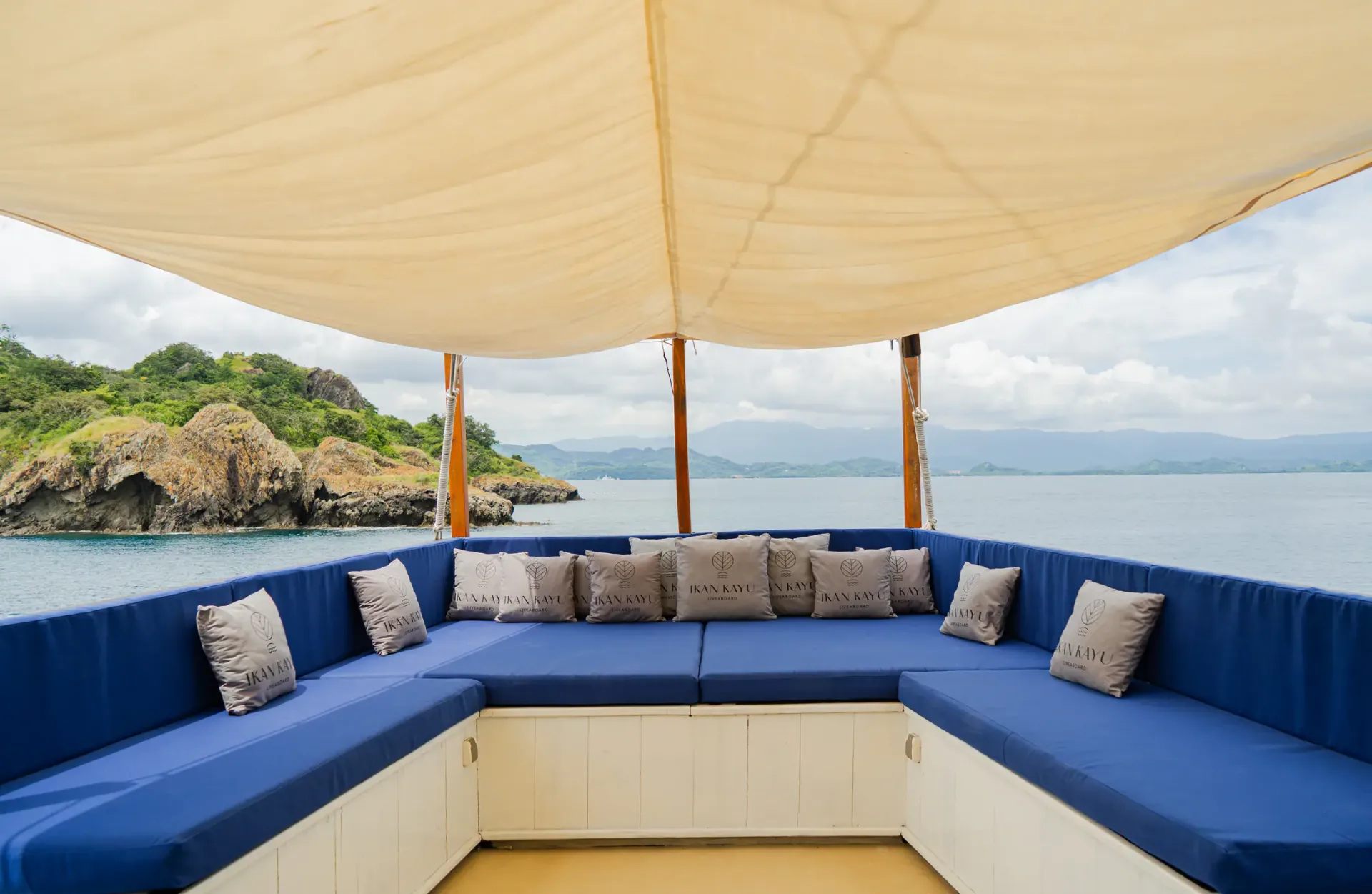 Ikan Kayu yacht anchored near Pink Beach Komodo