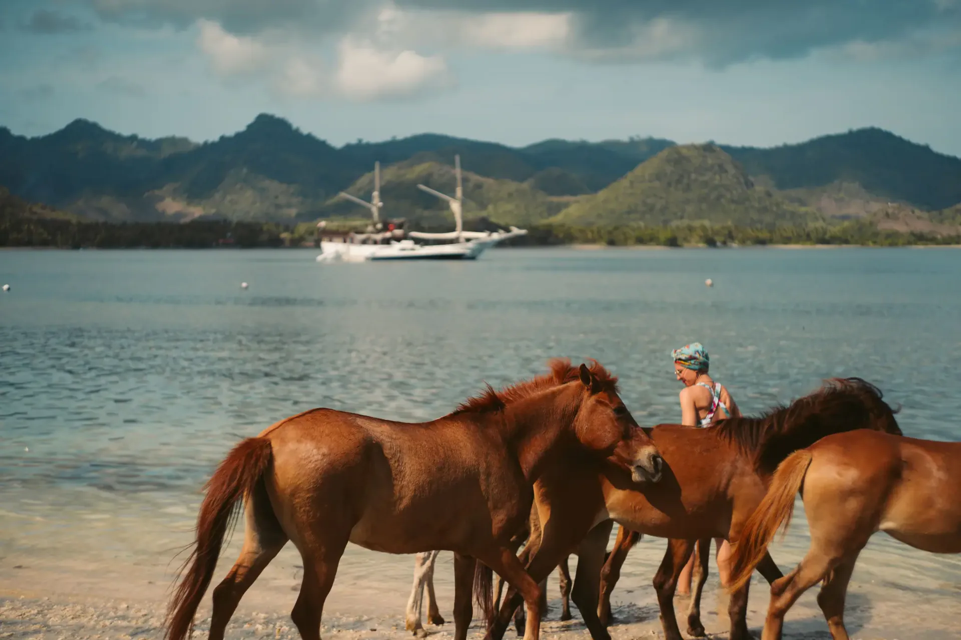 Ikan Kayu yacht anchored near Pink Beach Komodo