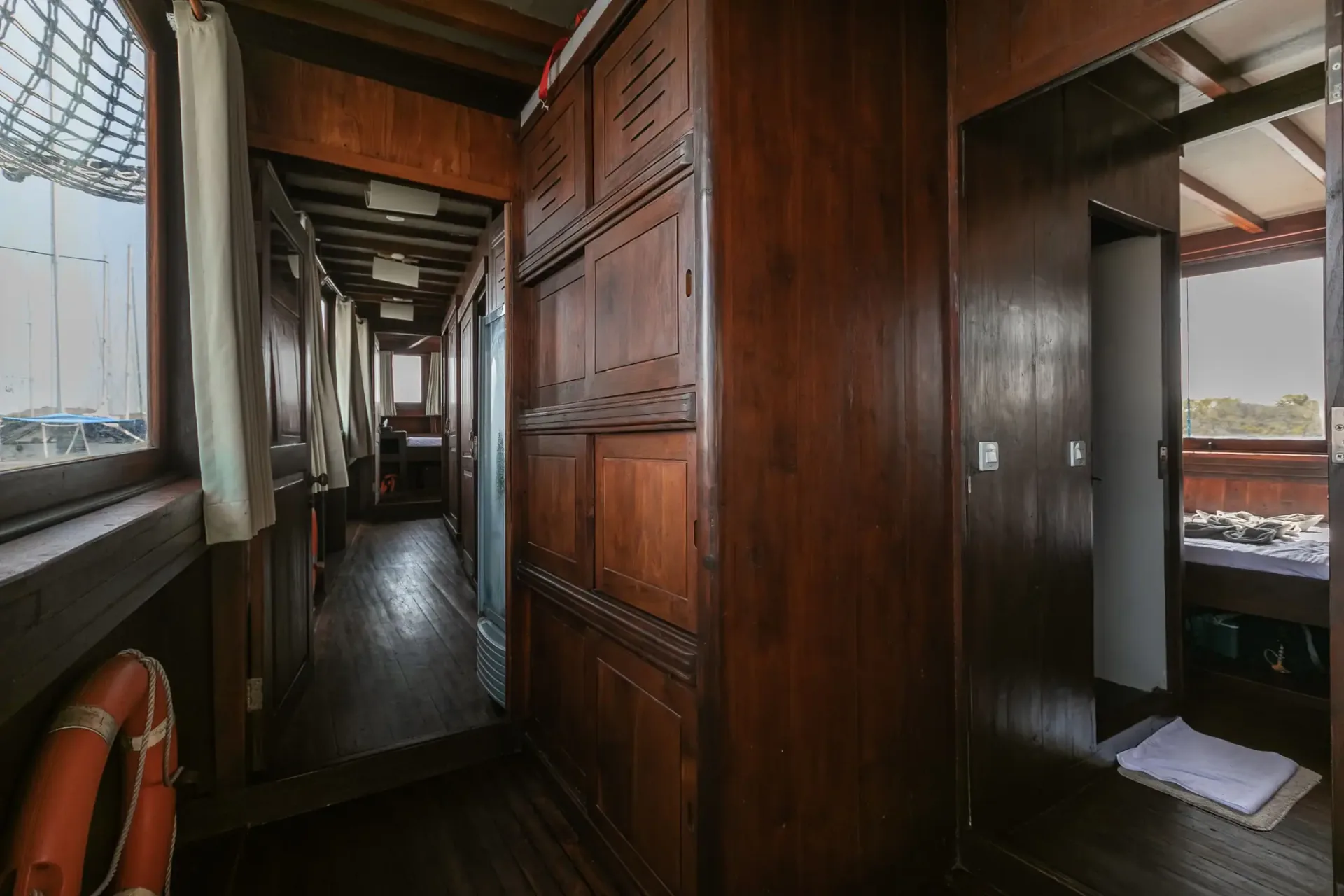 Ikan Kayu cabin for Komodo yacht charter