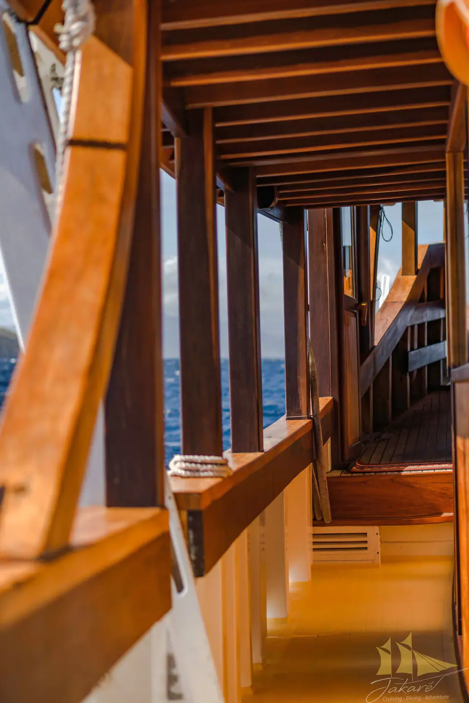 Jakare private yacht charter in Komodo