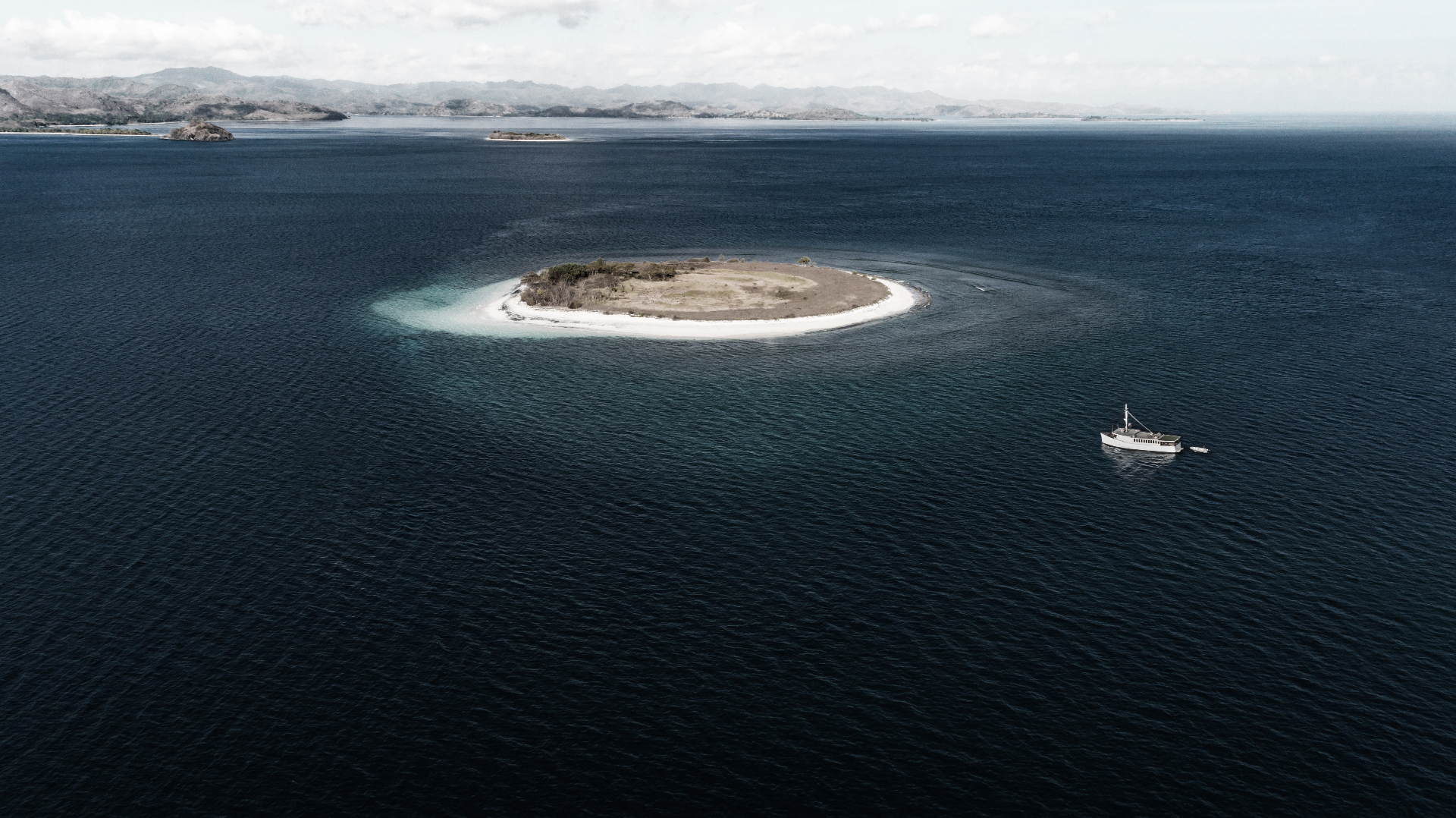 Splendour — Luxury Yacht yacht in Komodo (3 of 6)