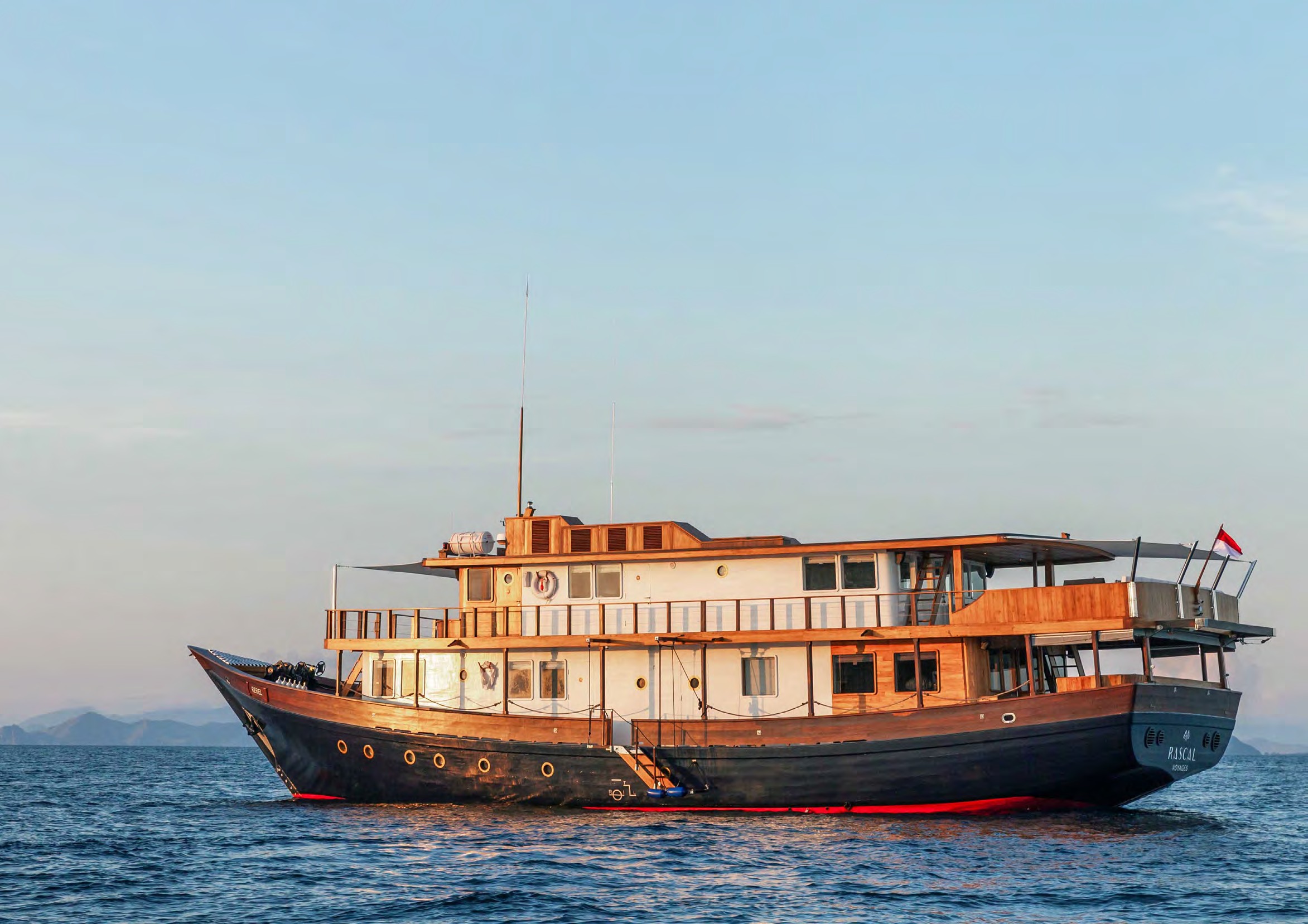 Rebel cabin for Komodo yacht charter