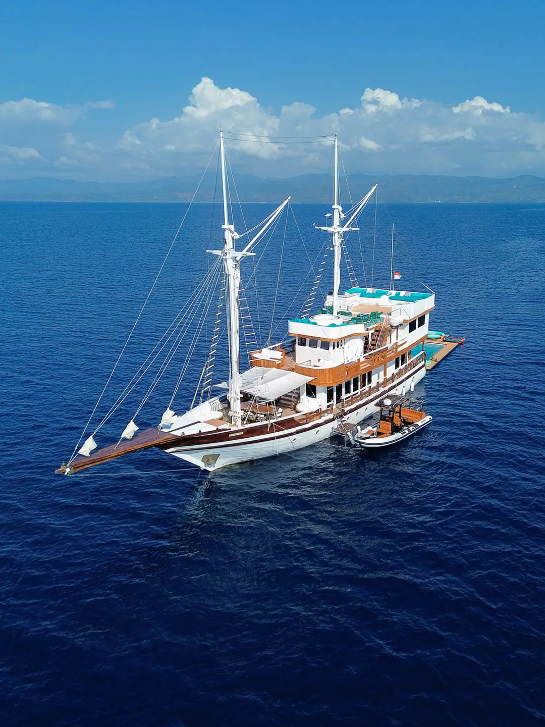 Kayra — Premium Phinisi yacht in Komodo