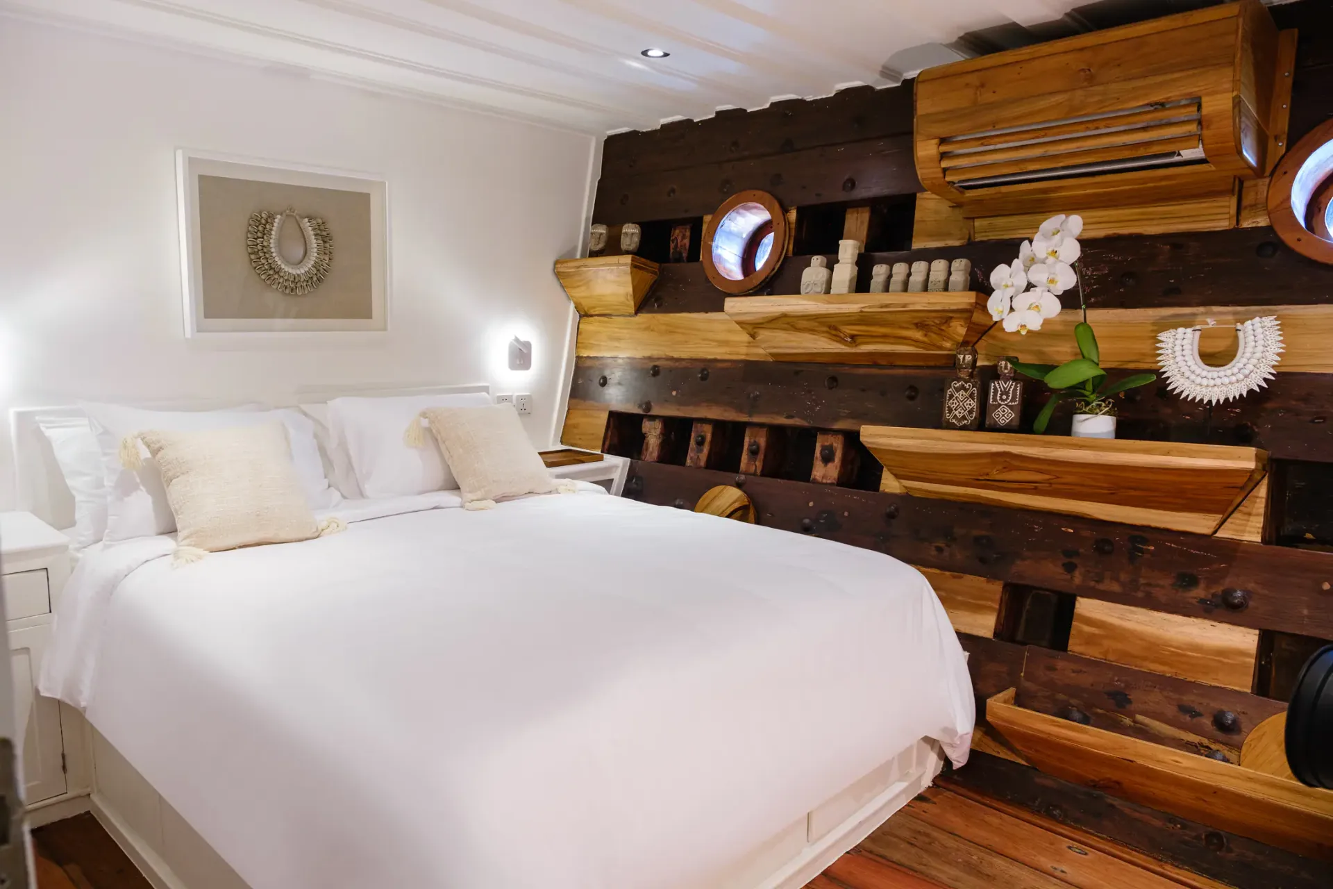 Aliikai deck on private yacht in Komodo National Park