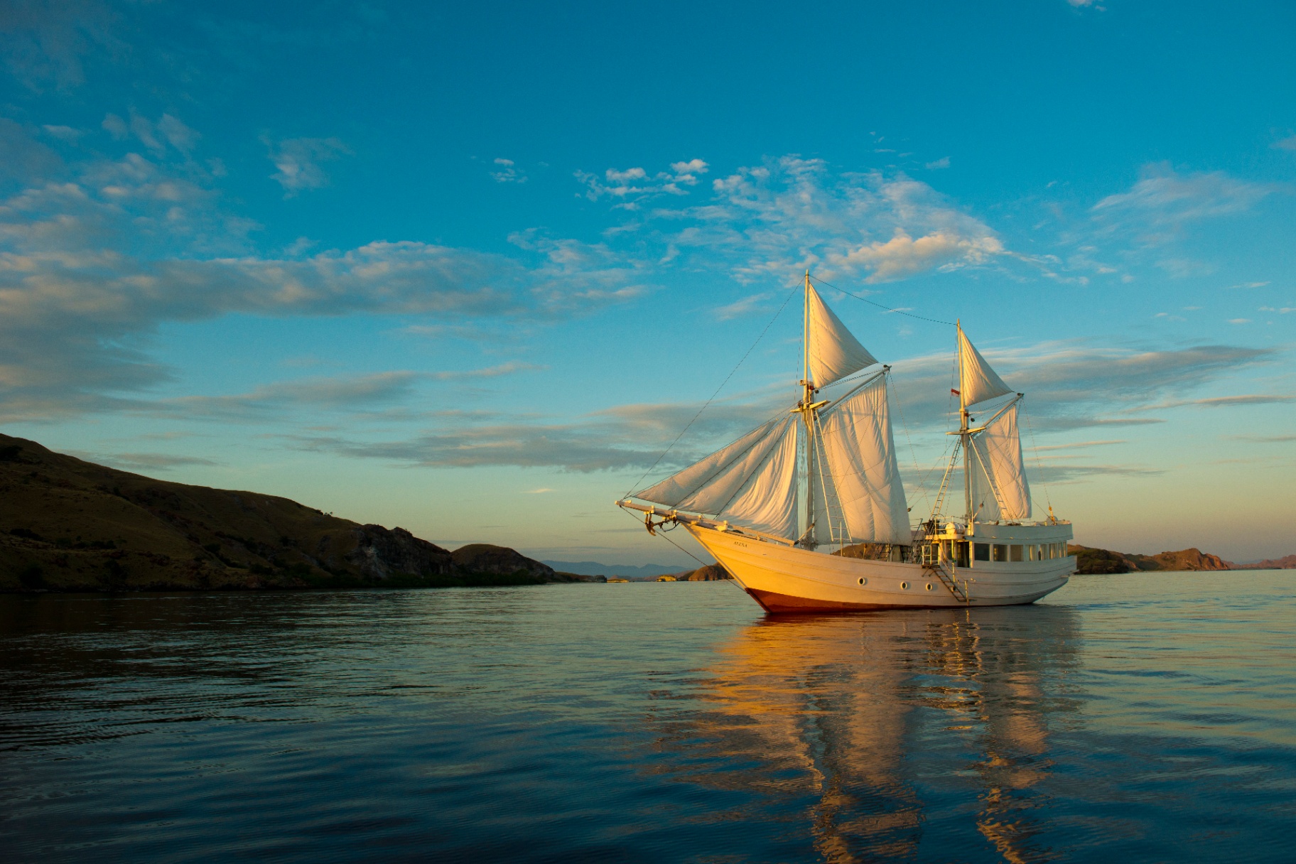 Alexa — Ultra-Luxury yacht in Komodo (4 of 6)