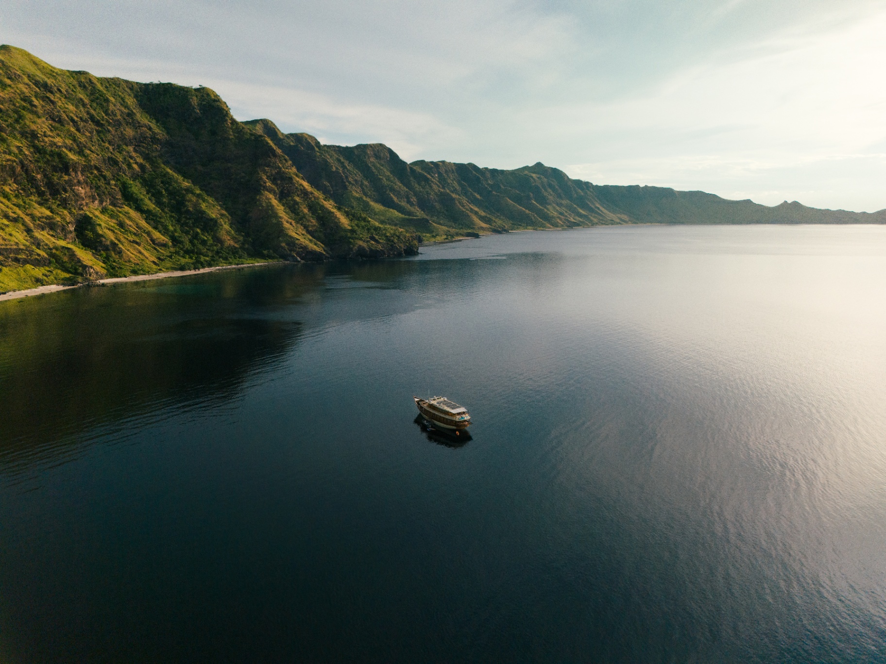 Mischief private yacht charter in Komodo — photo 38