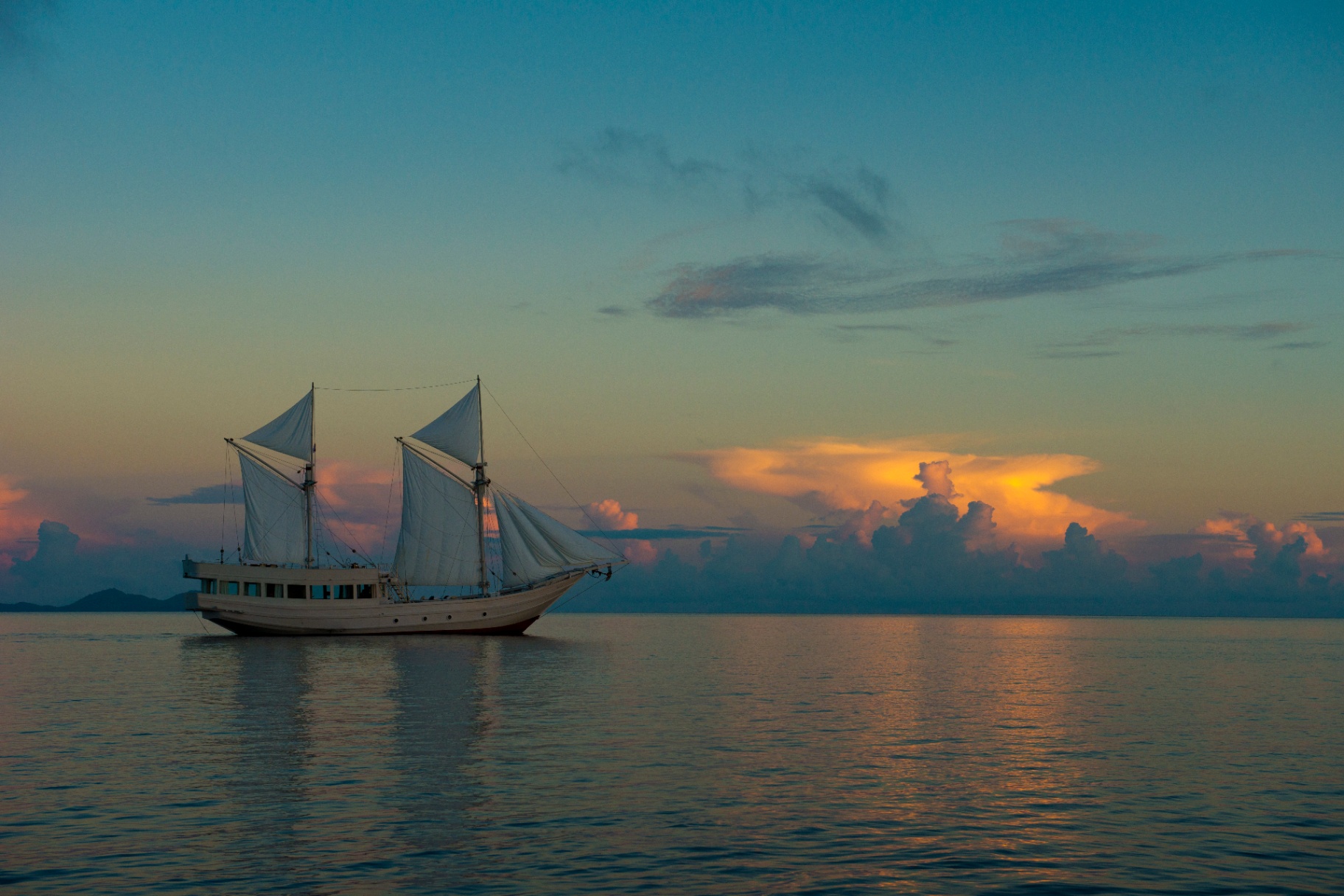 Alexa — Ultra-Luxury yacht in Komodo (3 of 6)