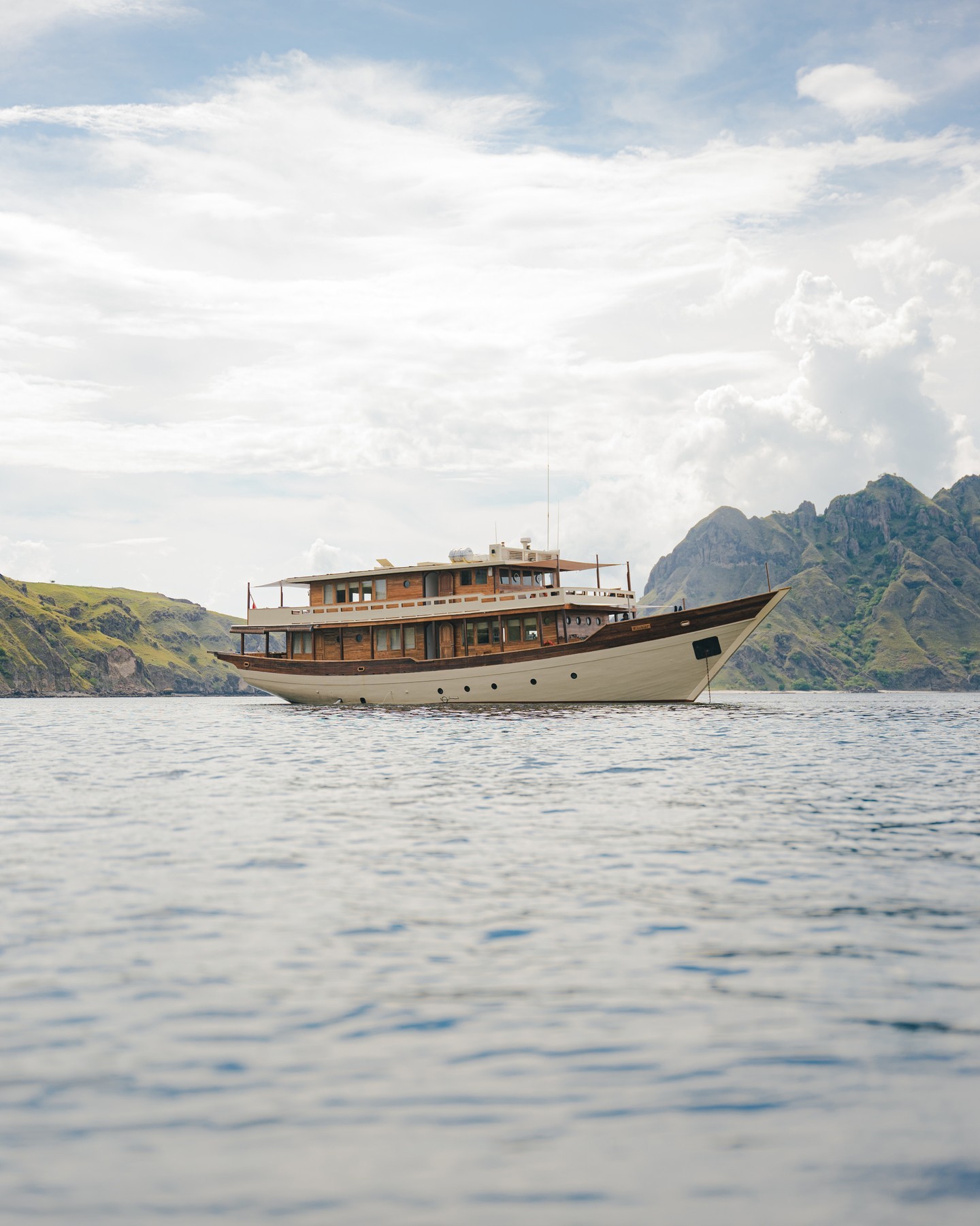 Mischief private yacht charter in Komodo — photo 37