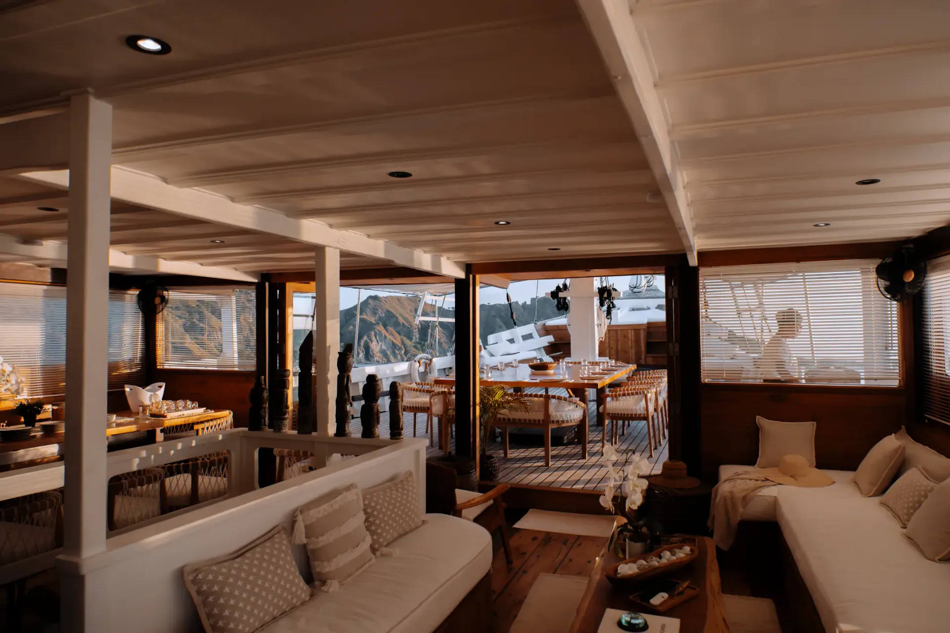 Aliikai — Luxury Yacht yacht in Komodo (6 of 6)