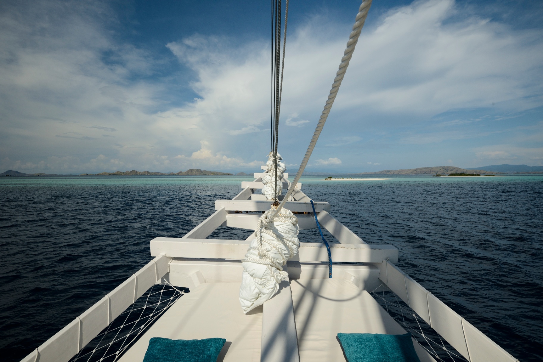 Alexa cabin for Komodo yacht charter