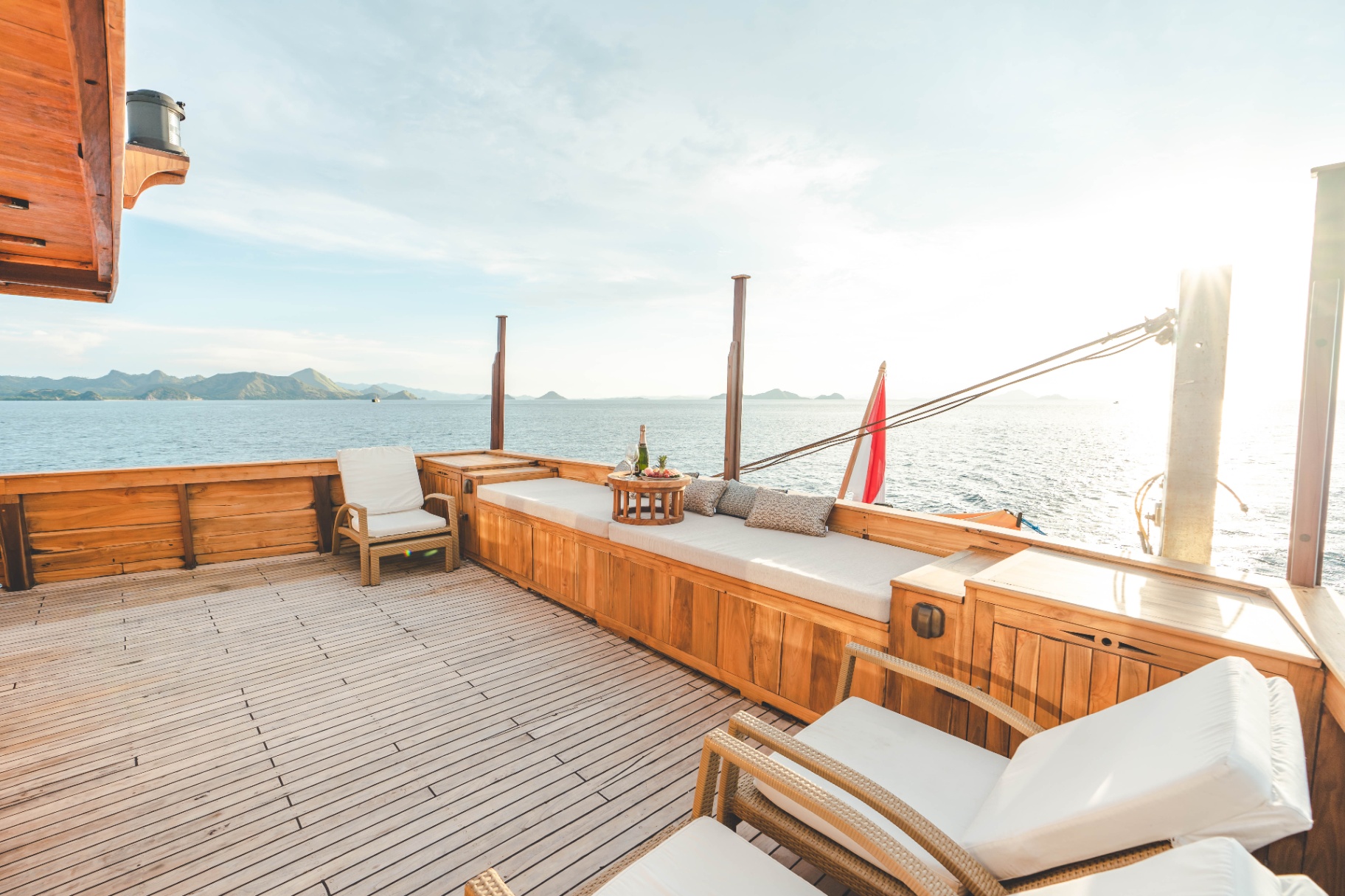 Mischief private yacht charter in Komodo — photo 3
