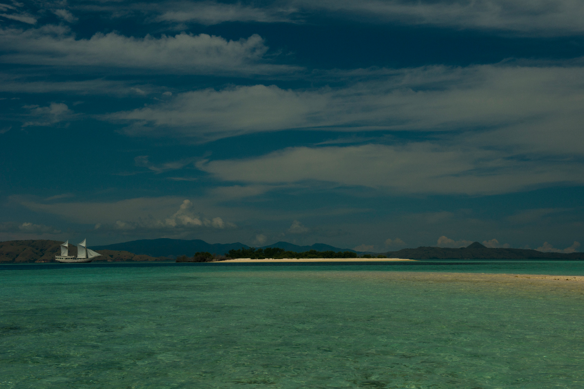 Alexa yacht from Labuan Bajo, Flores