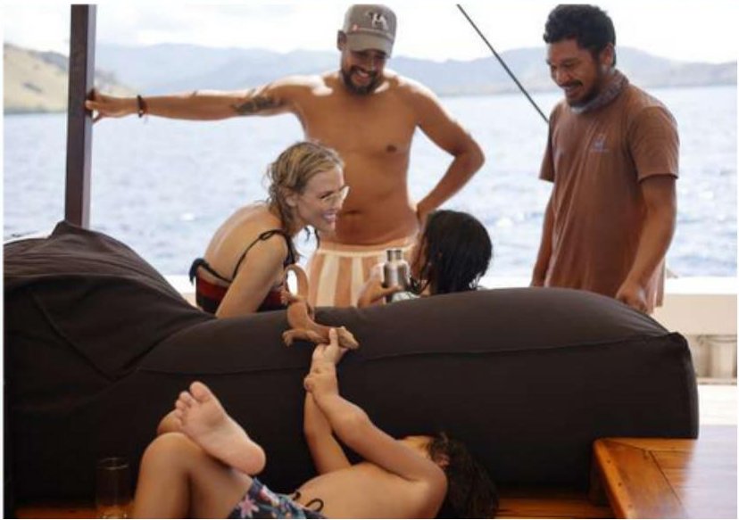 Ikan Kayu cabin for Komodo yacht charter
